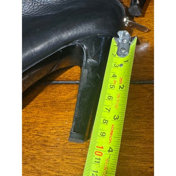 Claudia ciuti leather bootie size 5.5 - Picture 7 of 8